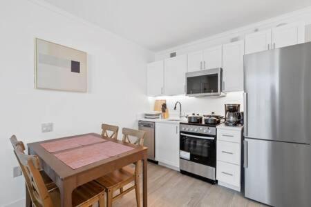 2Br 3Ba Ocean Front Condo On The Boardwalk Cozysuites أتلانتيك سيتي المظهر الخارجي الصورة